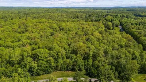 31-2 Nissen Farm Lane Damariscotta ME 04543
