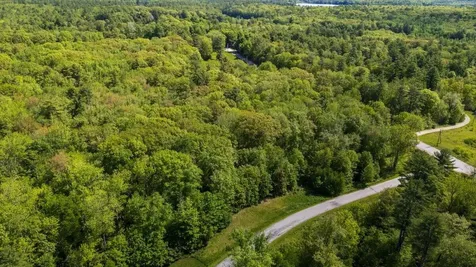 31-2 Nissen Farm Lane Damariscotta ME 04543