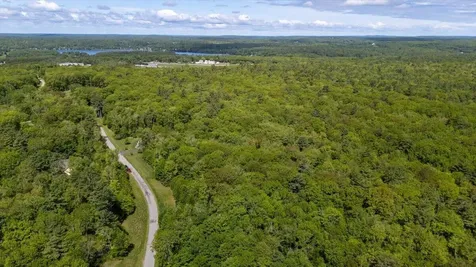 31-2 Nissen Farm Lane Damariscotta ME 04543