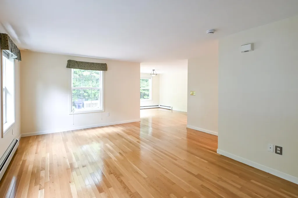 19 Pine Valley Road Old Orchard Beach ME 04064
