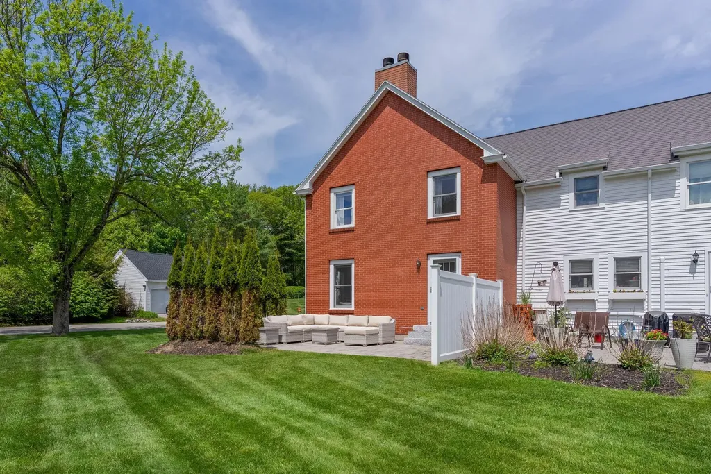 1 Ephraim Tyler Way Kennebunk ME 04043