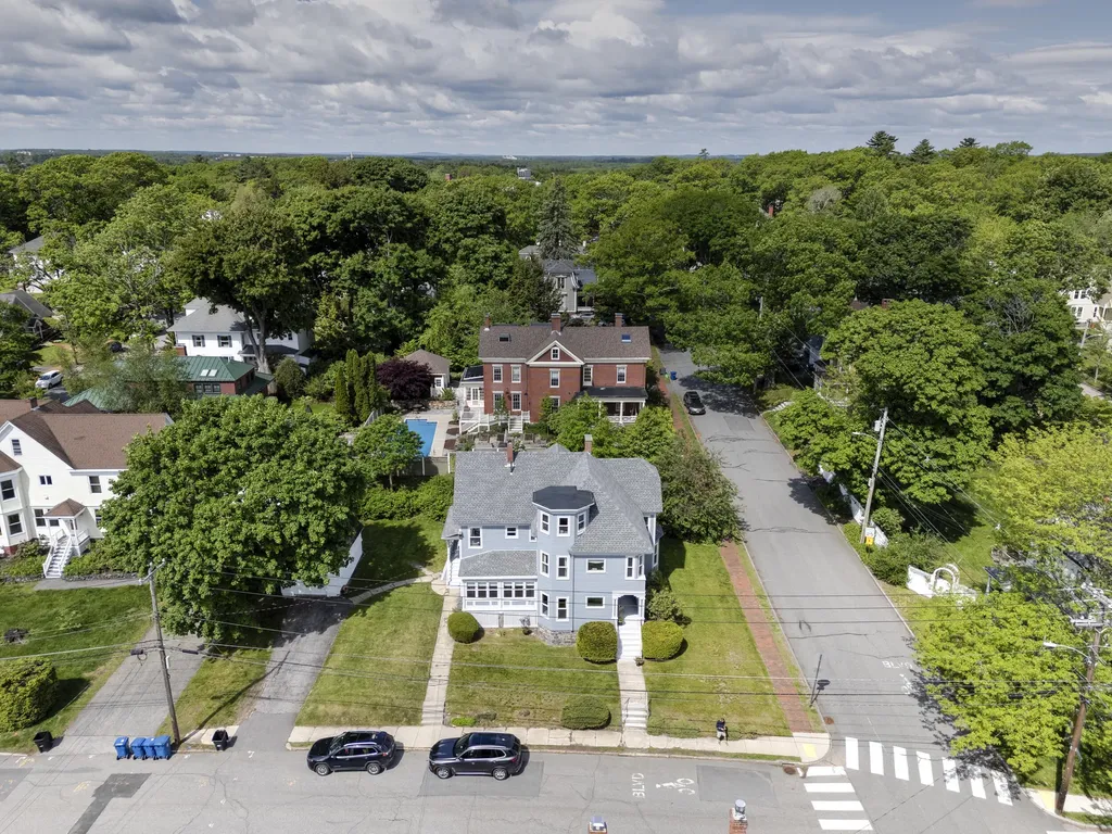 76 Beacon Street Portland ME 04103