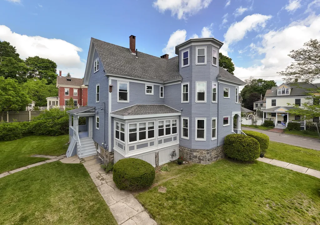 76 Beacon Street Portland ME 04103