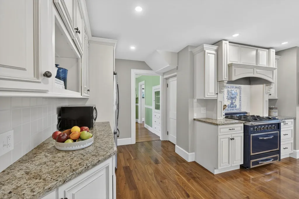 76 Beacon Street Portland ME 04103