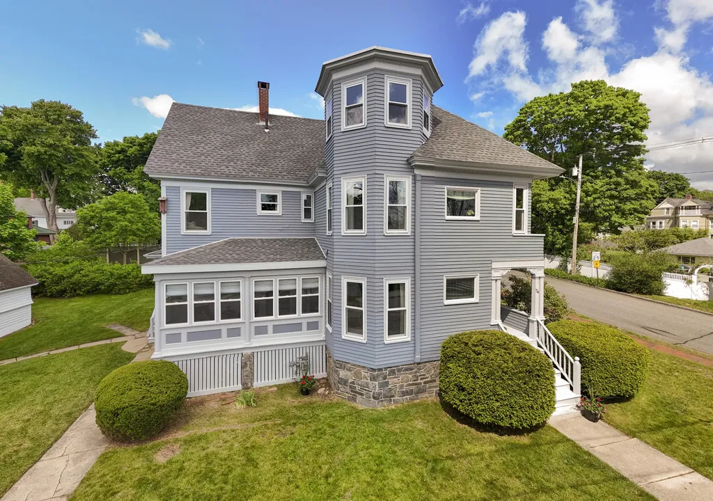 76 Beacon Street Portland ME 04103