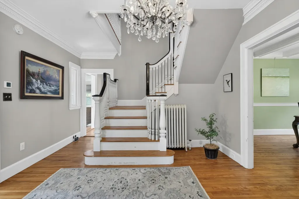 76 Beacon Street Portland ME 04103