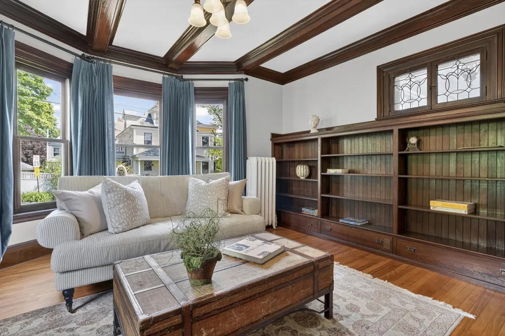 76 Beacon Street Portland ME 04103