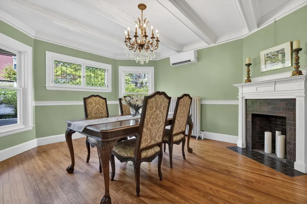 76 Beacon Street Portland ME 04103