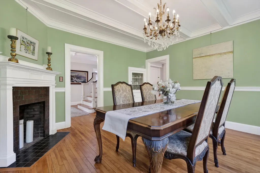 76 Beacon Street Portland ME 04103
