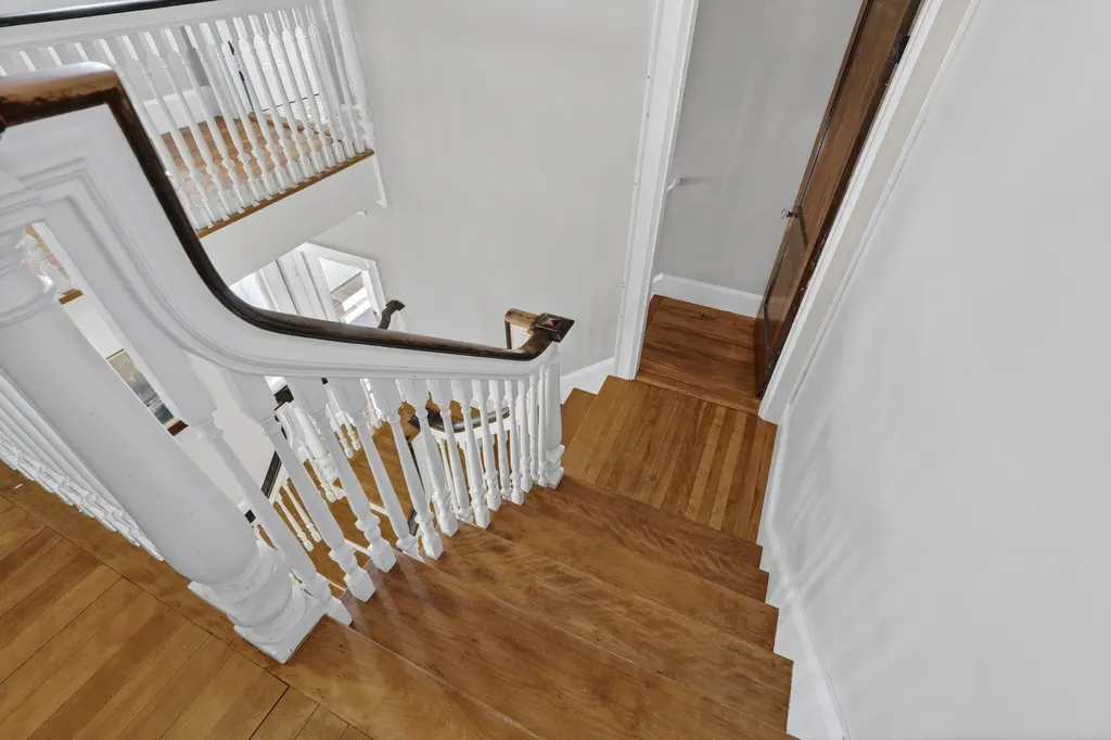 76 Beacon Street Portland ME 04103