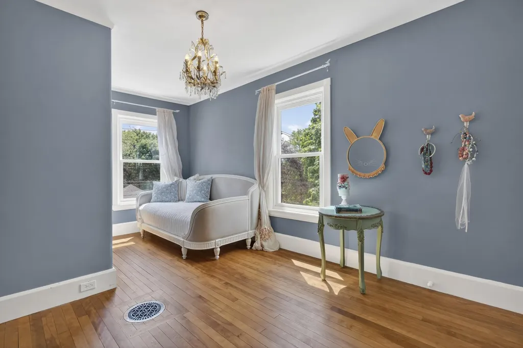 76 Beacon Street Portland ME 04103