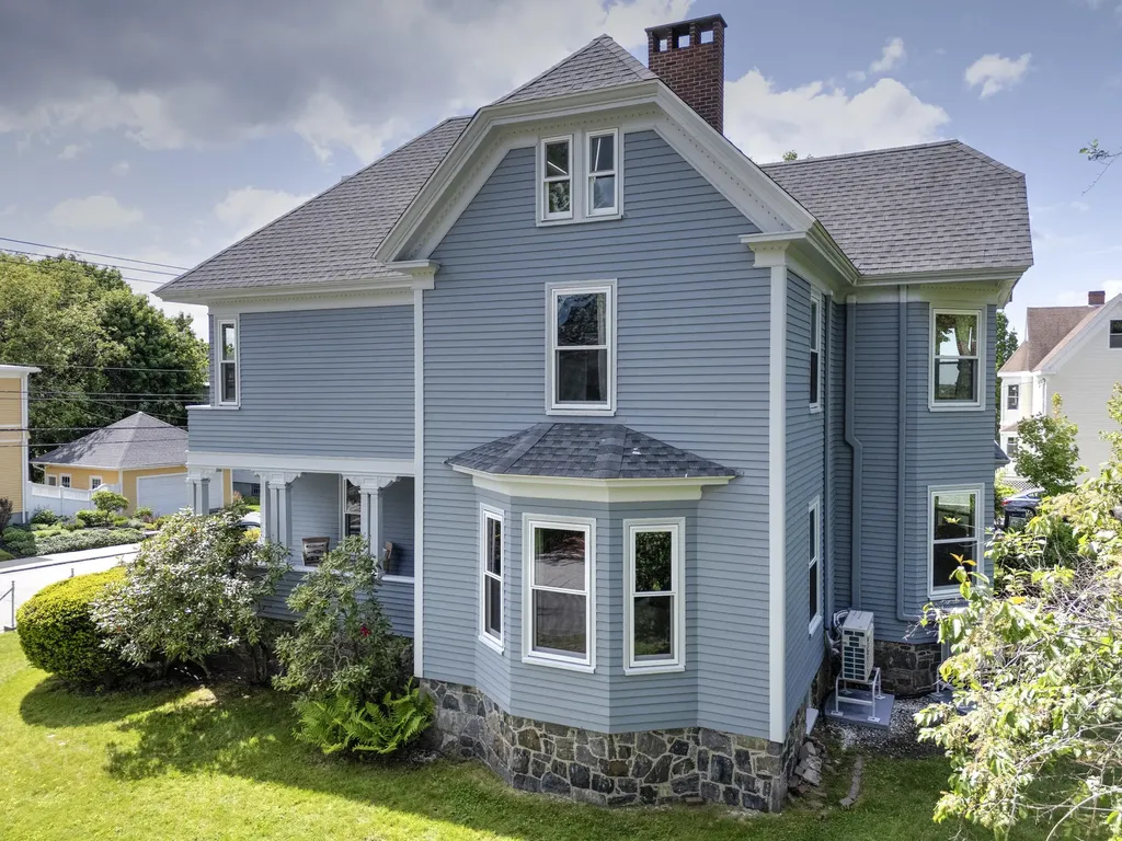 76 Beacon Street Portland ME 04103