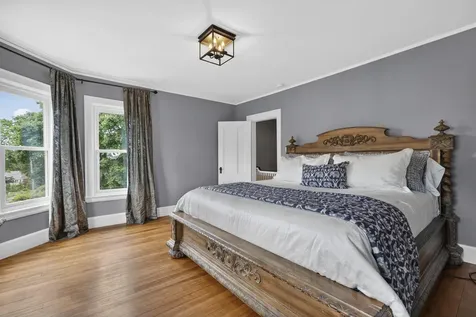 76 Beacon Street Portland ME 04103