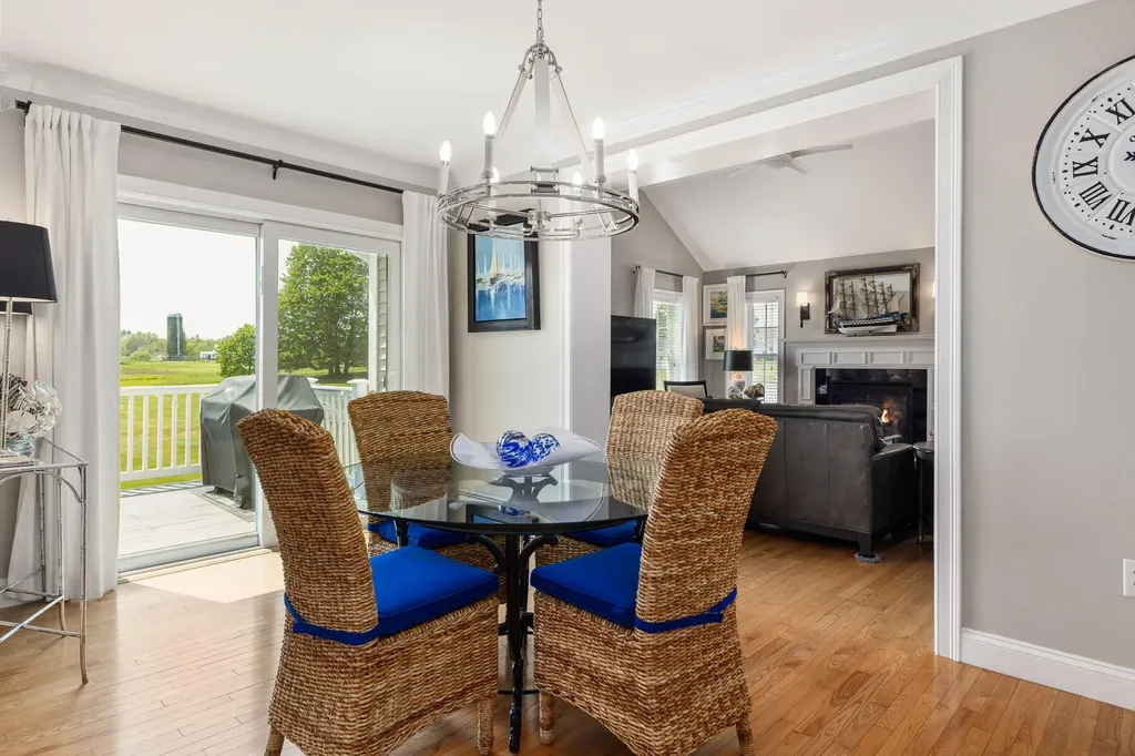 12 Perrys Way Berwick ME 03901