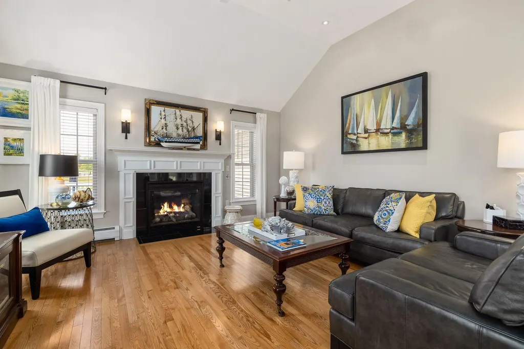 12 Perrys Way Berwick ME 03901