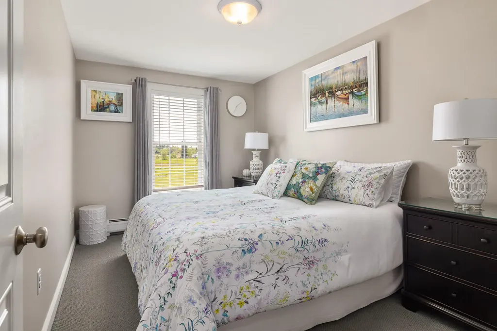 12 Perrys Way Berwick ME 03901