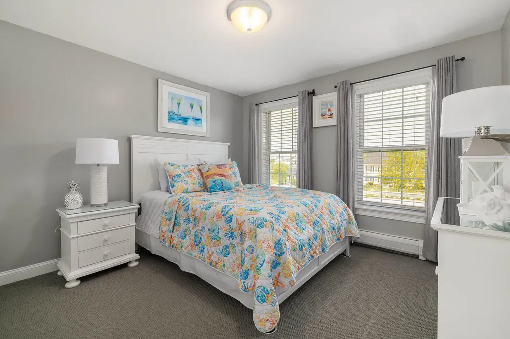 12 Perrys Way Berwick ME 03901