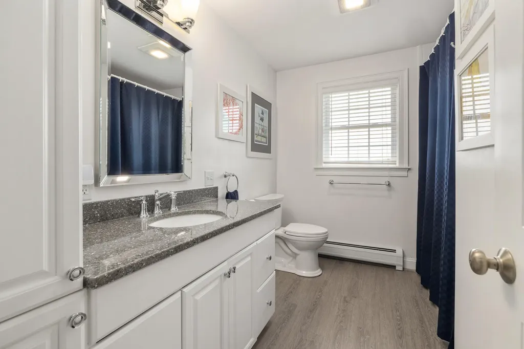 12 Perrys Way Berwick ME 03901