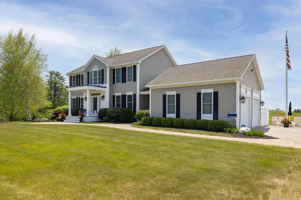 12 Perrys Way Berwick ME 03901