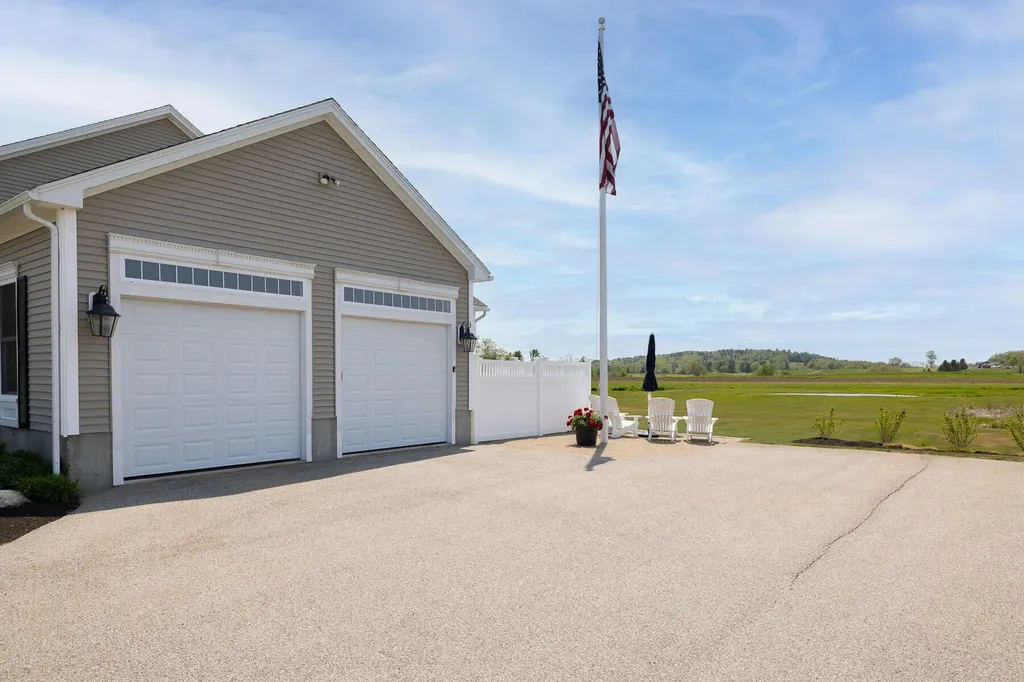 12 Perrys Way Berwick ME 03901