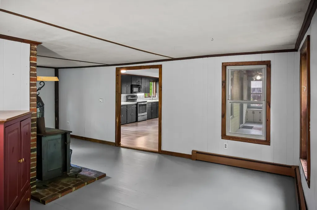 21 Dearborn Road Hiram ME 04041