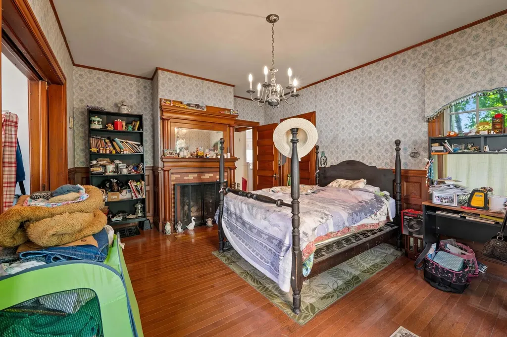 179 Main Street West Paris ME 04289