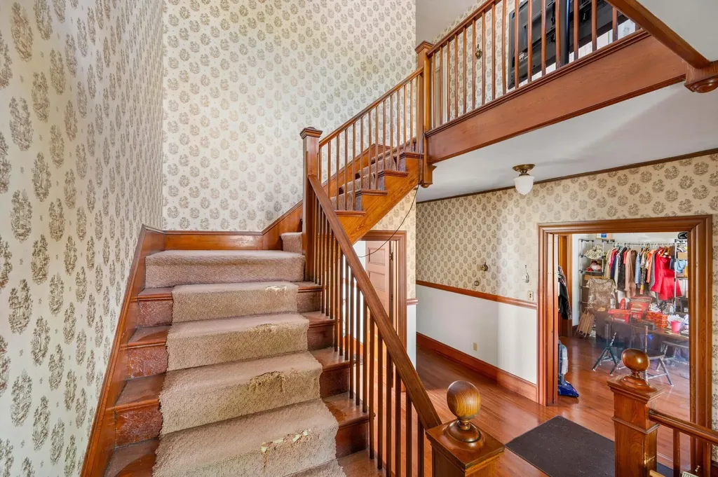 179 Main Street West Paris ME 04289
