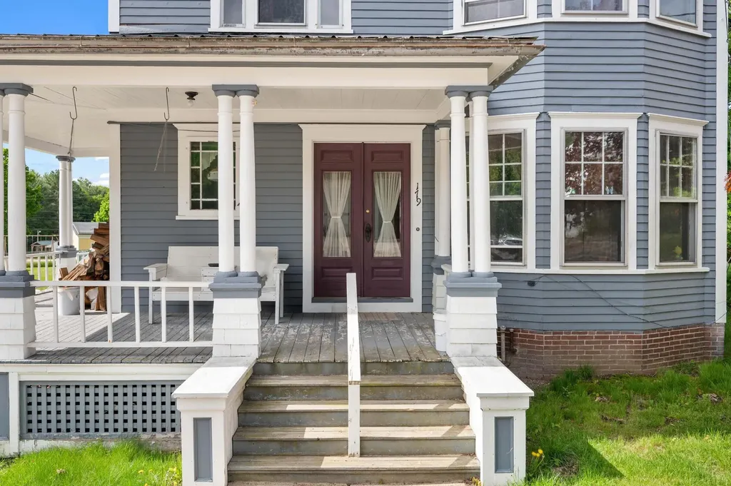 179 Main Street West Paris ME 04289