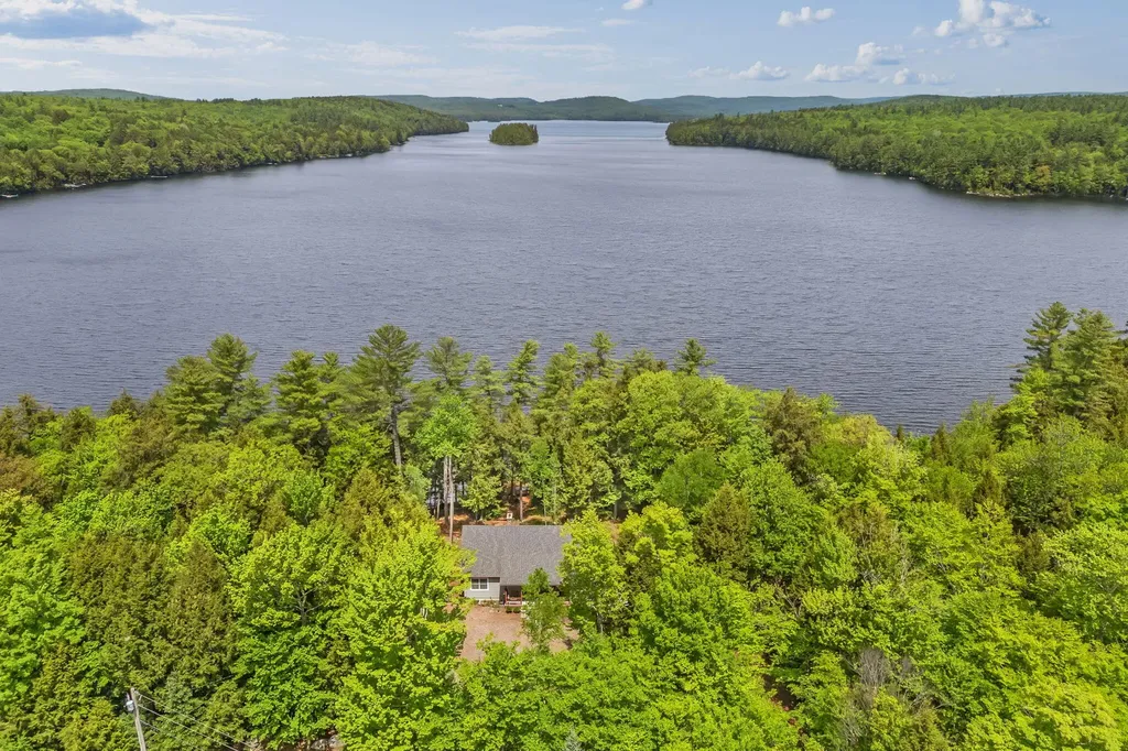 Fayette ME, 147 Dolloff Woods Road