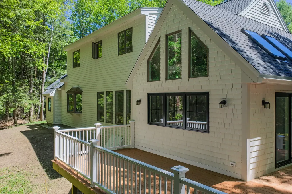 29 Pond Shore Drive Cumberland ME 04021