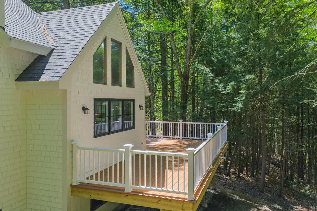 29 Pond Shore Drive Cumberland ME 04021