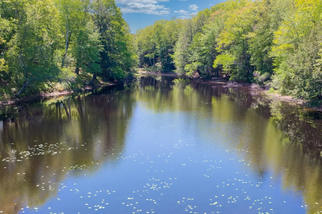 29 Pond Shore Drive Cumberland ME 04021