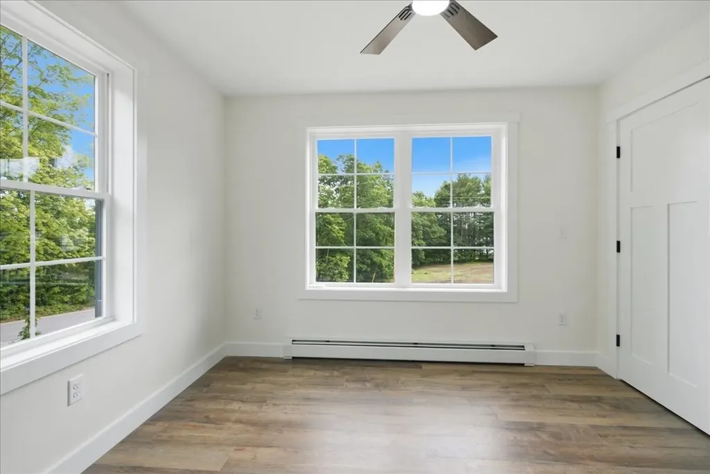 3 Meadow Lane Oxford ME 04270