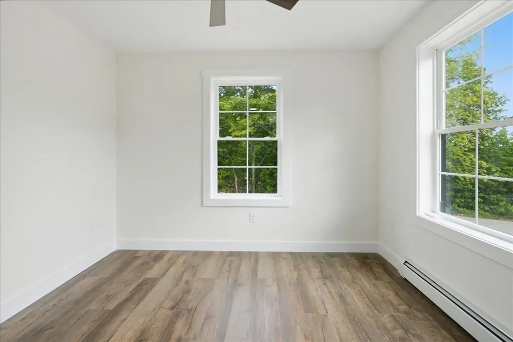 3 Meadow Lane Oxford ME 04270