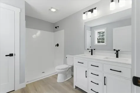 3 Meadow Lane Oxford ME 04270