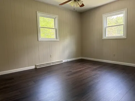 231 River Road Topsham ME 04086