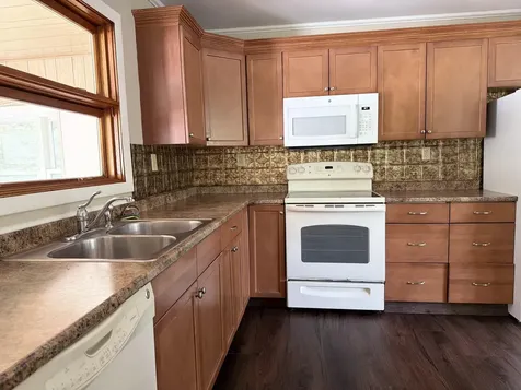 231 River Road Topsham ME 04086
