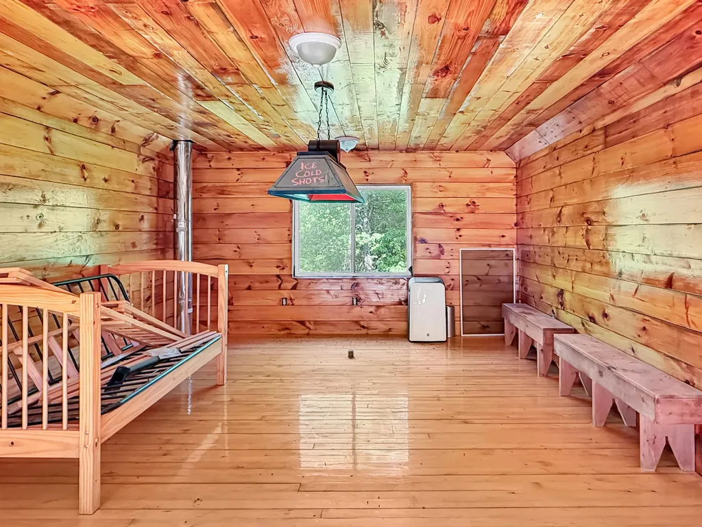 40 Onawa Road Elliottsville Twp ME 04443