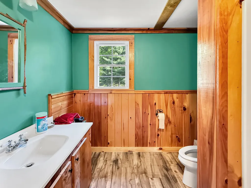 40 Onawa Road Elliottsville Twp ME 04443