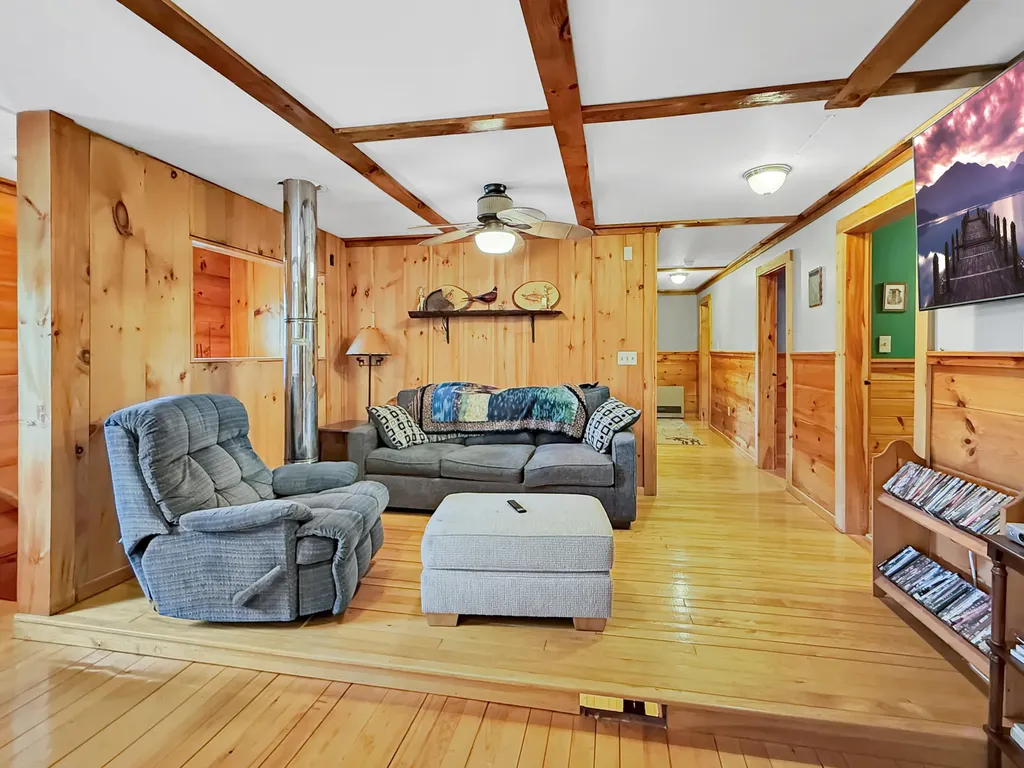 40 Onawa Road Elliottsville Twp ME 04443