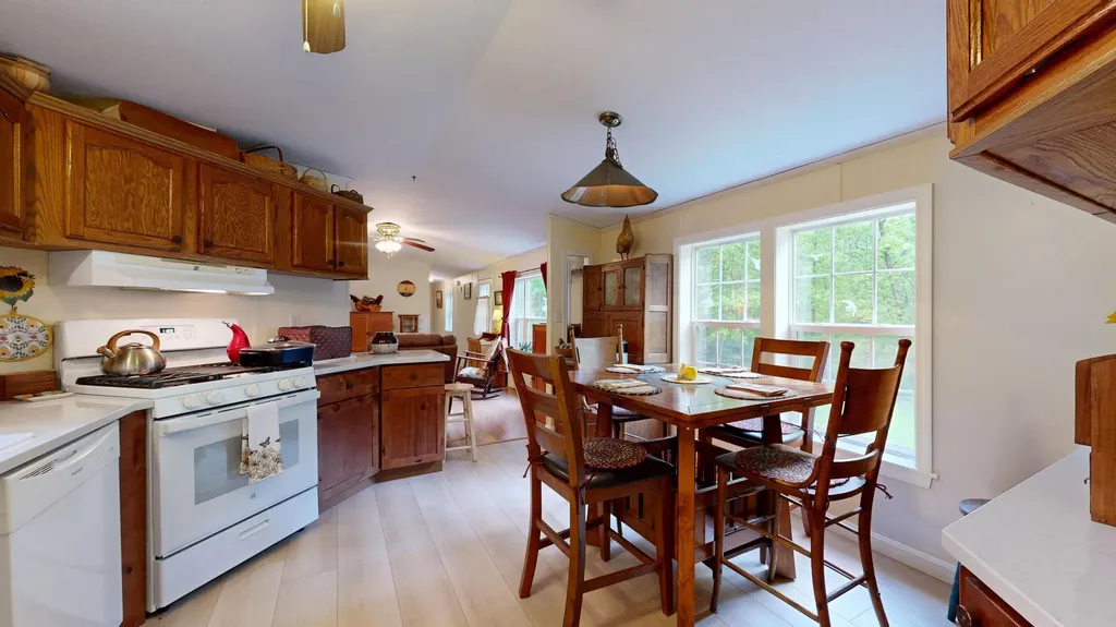 12 Radley Road Freeport ME 04032