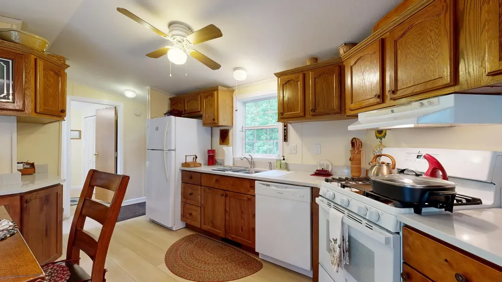 12 Radley Road Freeport ME 04032