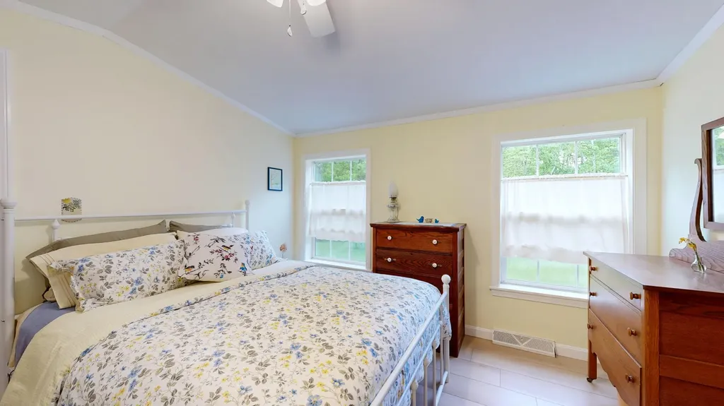 12 Radley Road Freeport ME 04032