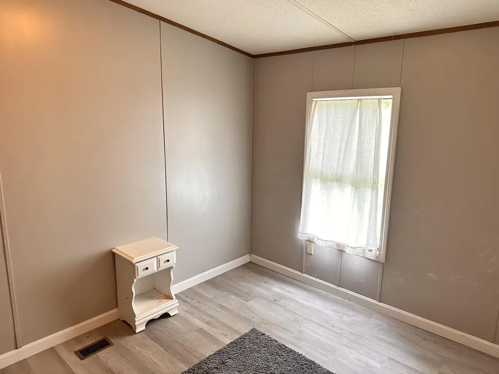99 Dixon Road Lebanon ME 04027