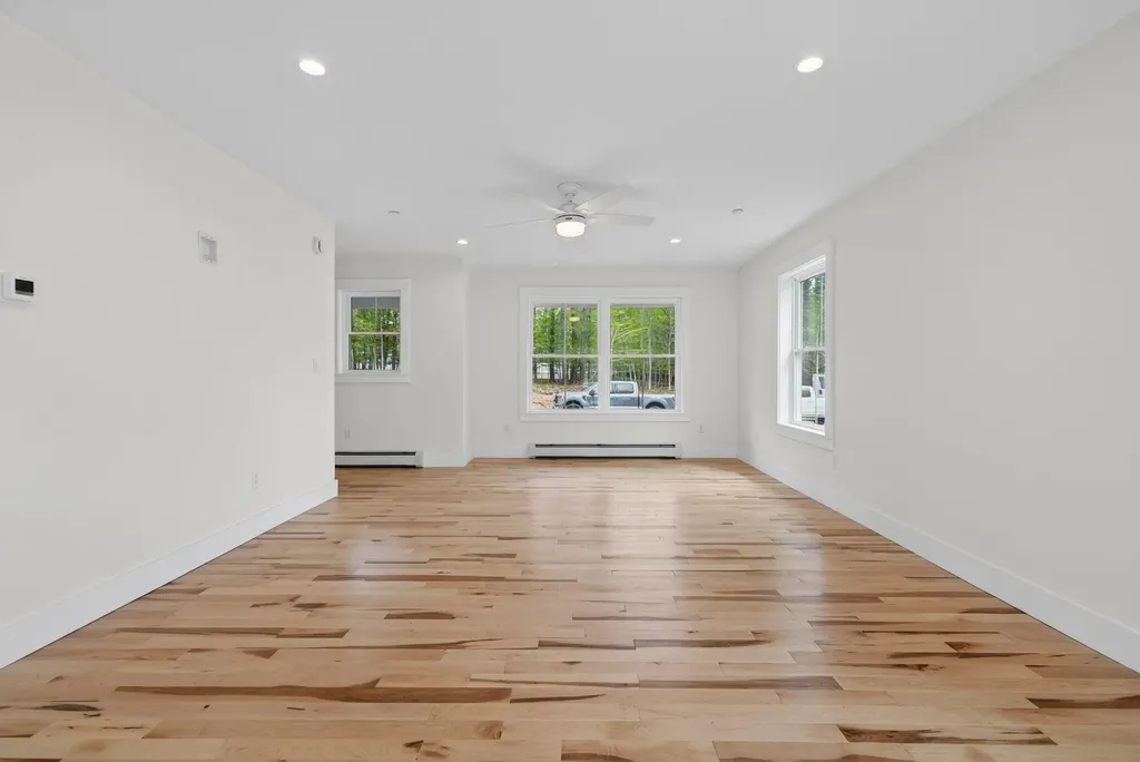 33 Lochwood Drive Gorham ME 04038