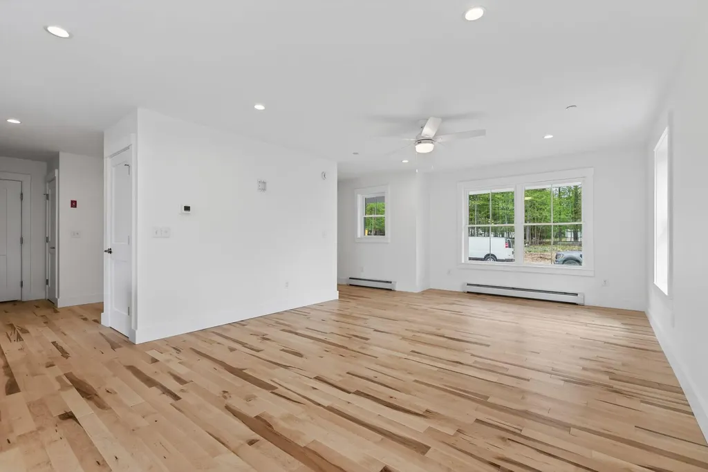 33 Lochwood Drive Gorham ME 04038