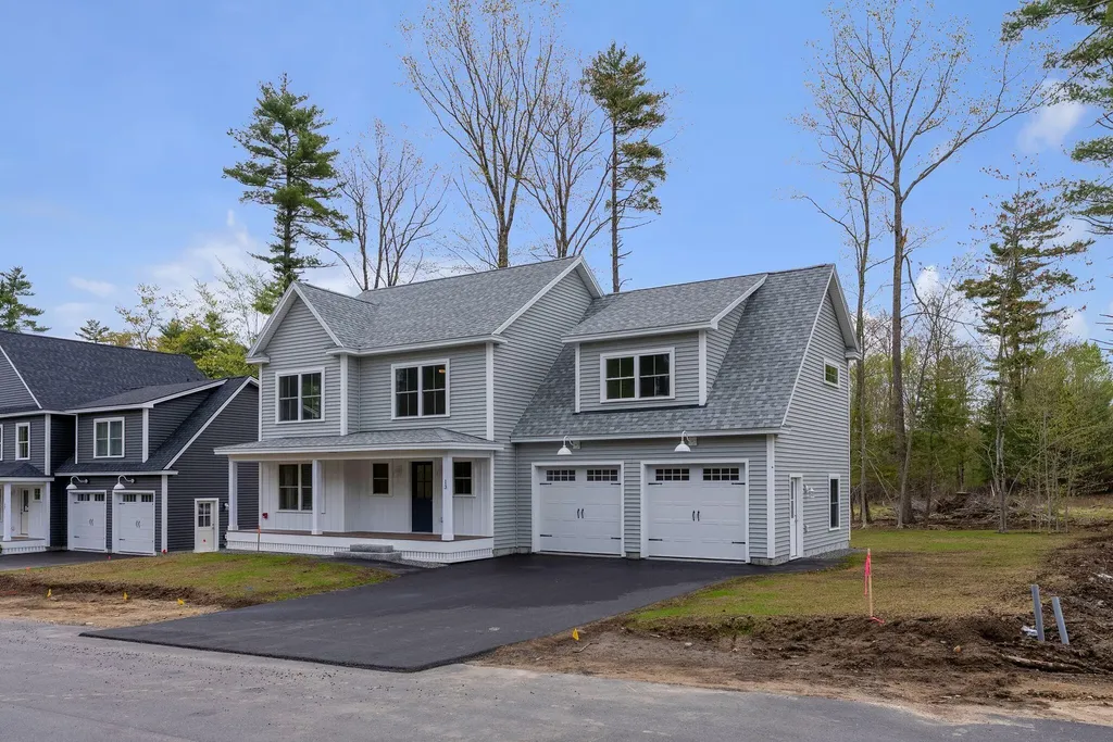 33 Lochwood Drive Gorham ME 04038