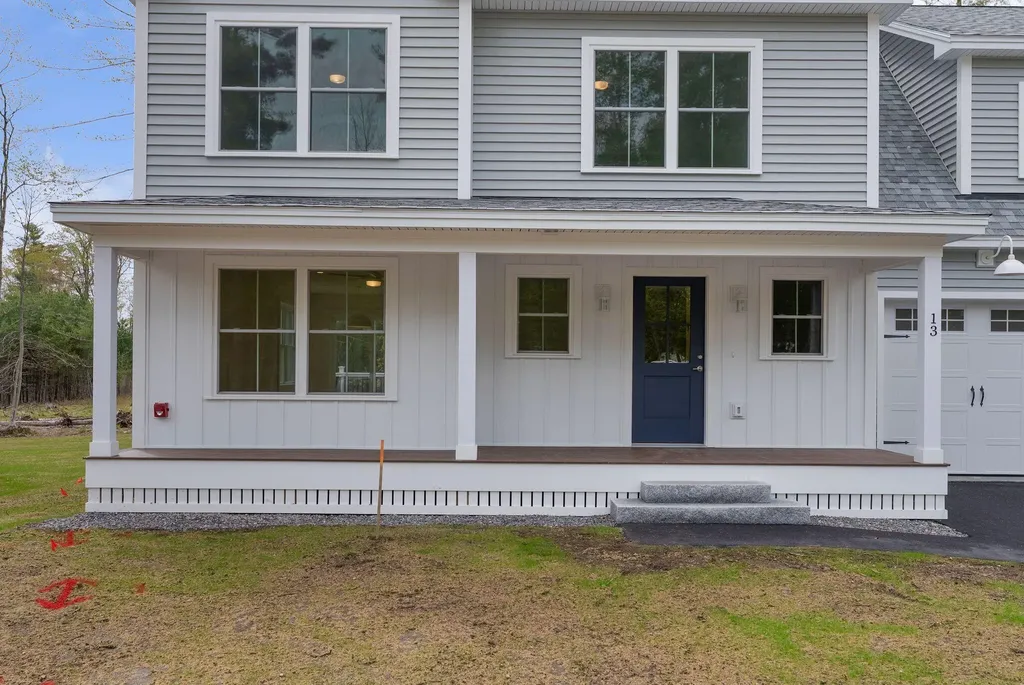 33 Lochwood Drive Gorham ME 04038