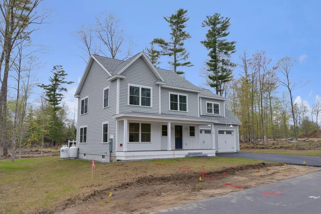 33 Lochwood Drive Gorham ME 04038