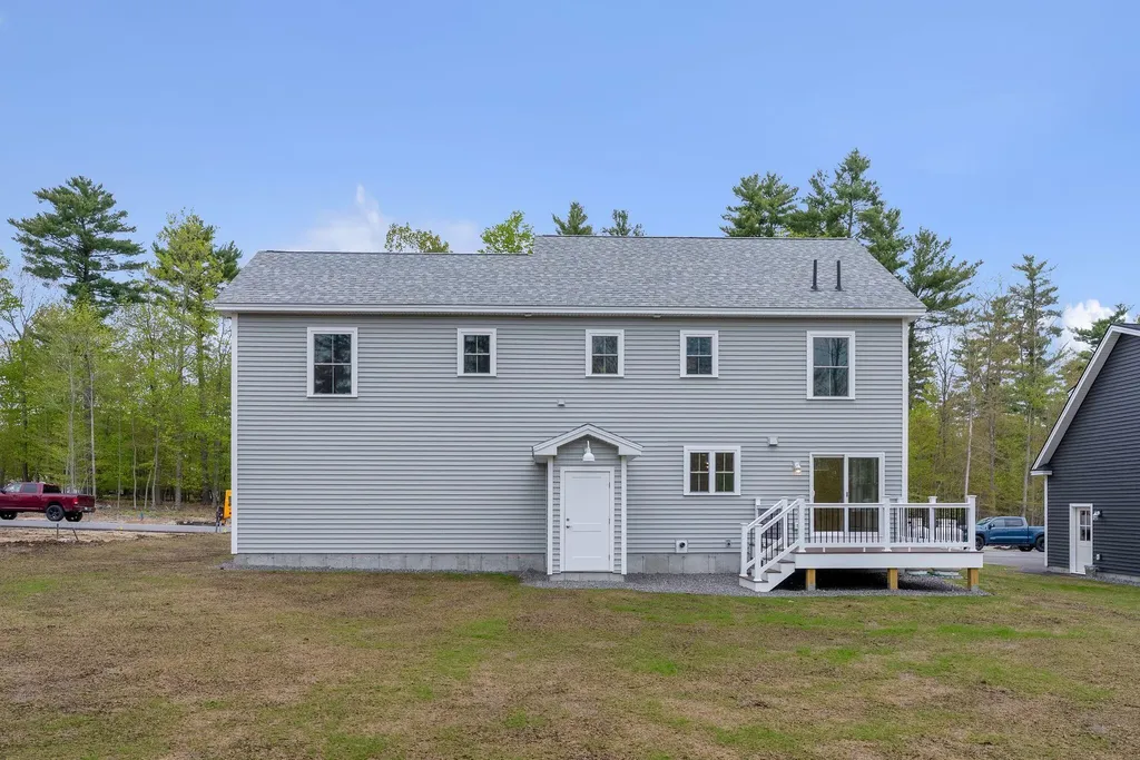 33 Lochwood Drive Gorham ME 04038